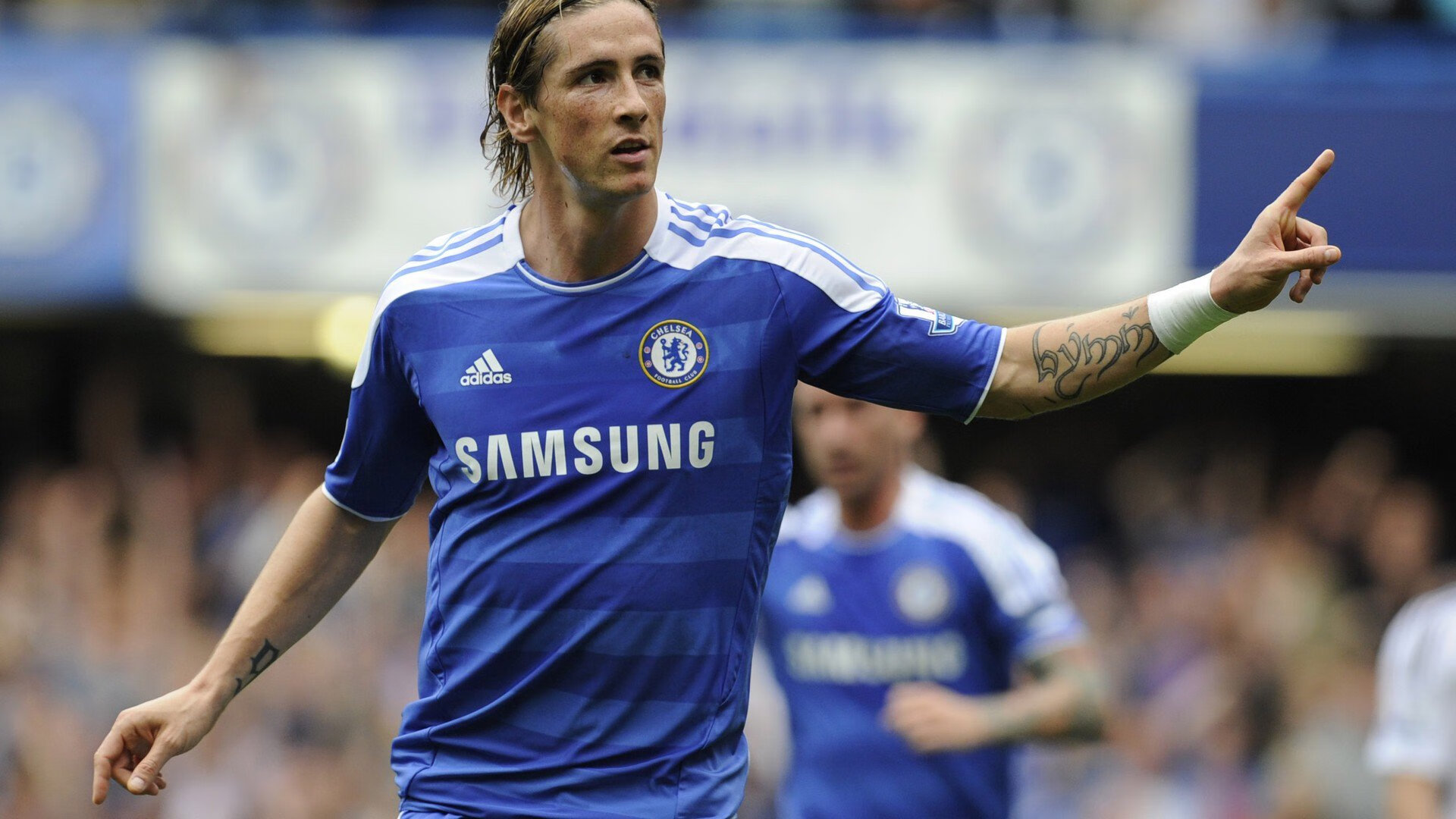 足球最新战报！比利时队迎战英格兰队，老将回归赛场，再度燃起斗志